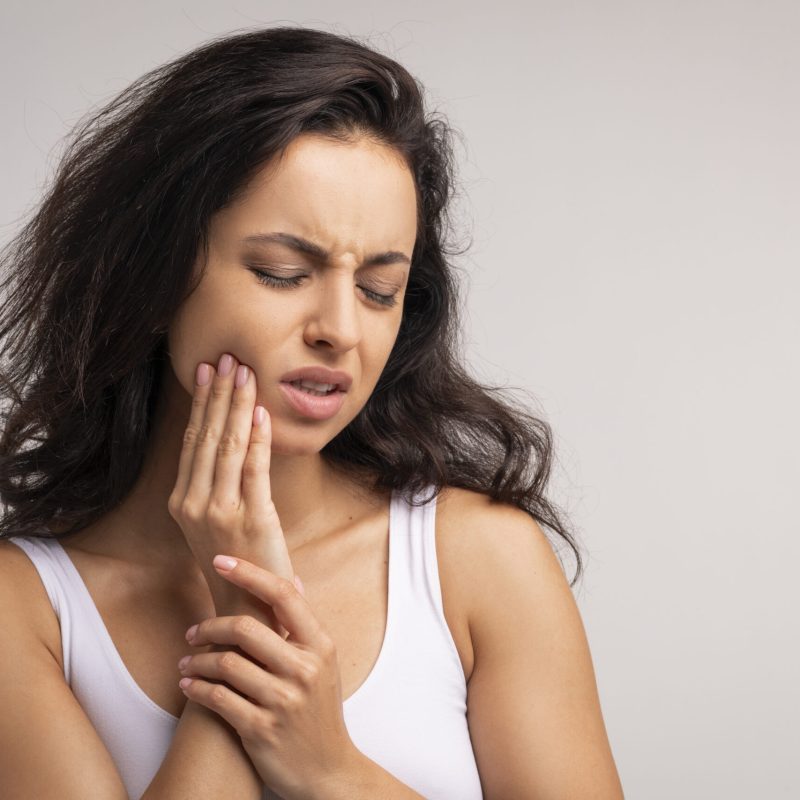 chasquido mandíbula al abrir la boca